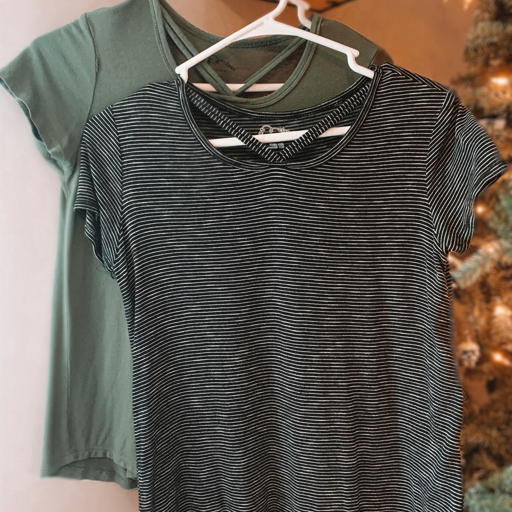 2 FOR 10!! Striped and green short-sleeve tops!